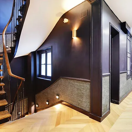 Whole House Near The Eiffel Tower Parigi